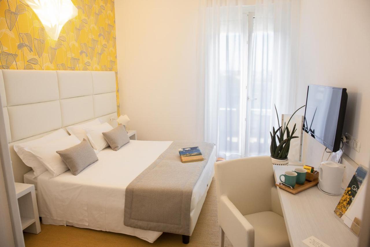 Hotel Alexander Gabicce Mare Eksteriør billede