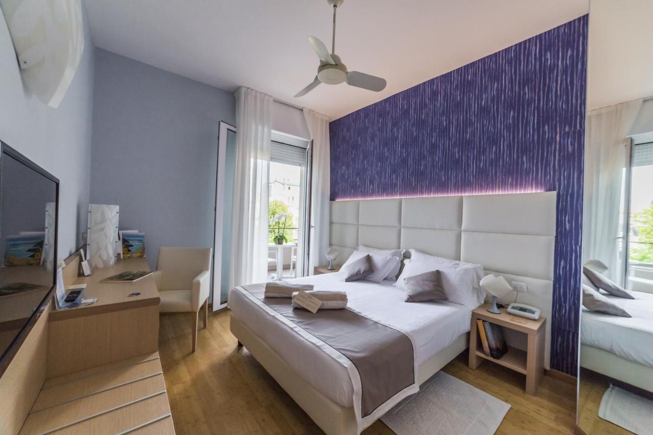 Hotel Alexander Gabicce Mare Eksteriør billede
