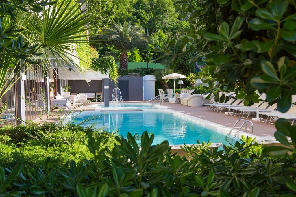 Hotel Alexander Gabicce Mare Eksteriør billede
