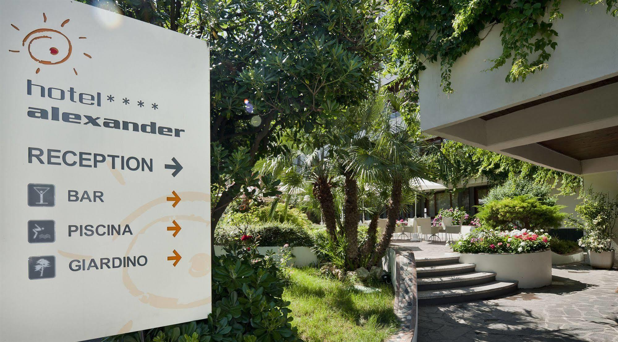 Hotel Alexander Gabicce Mare Eksteriør billede