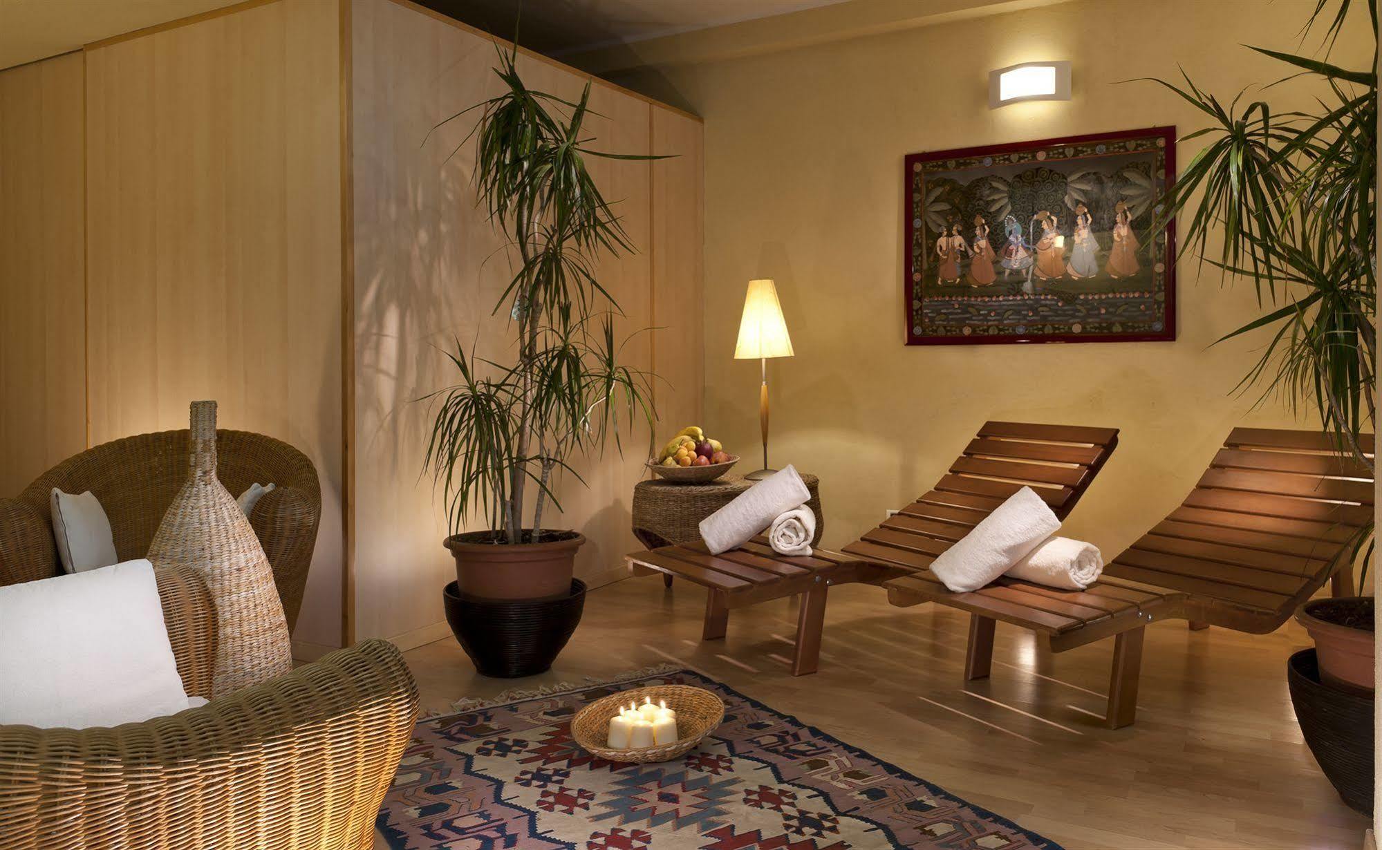 Hotel Alexander Gabicce Mare Eksteriør billede