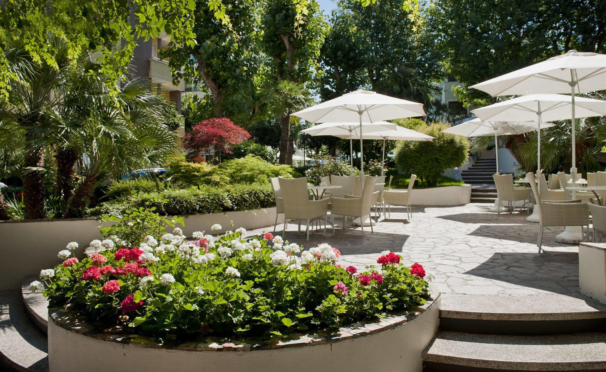 Hotel Alexander Gabicce Mare Eksteriør billede