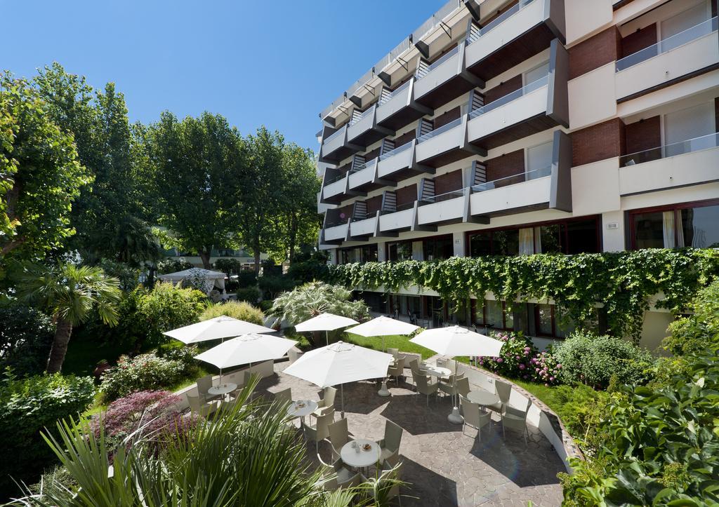 Hotel Alexander Gabicce Mare Eksteriør billede